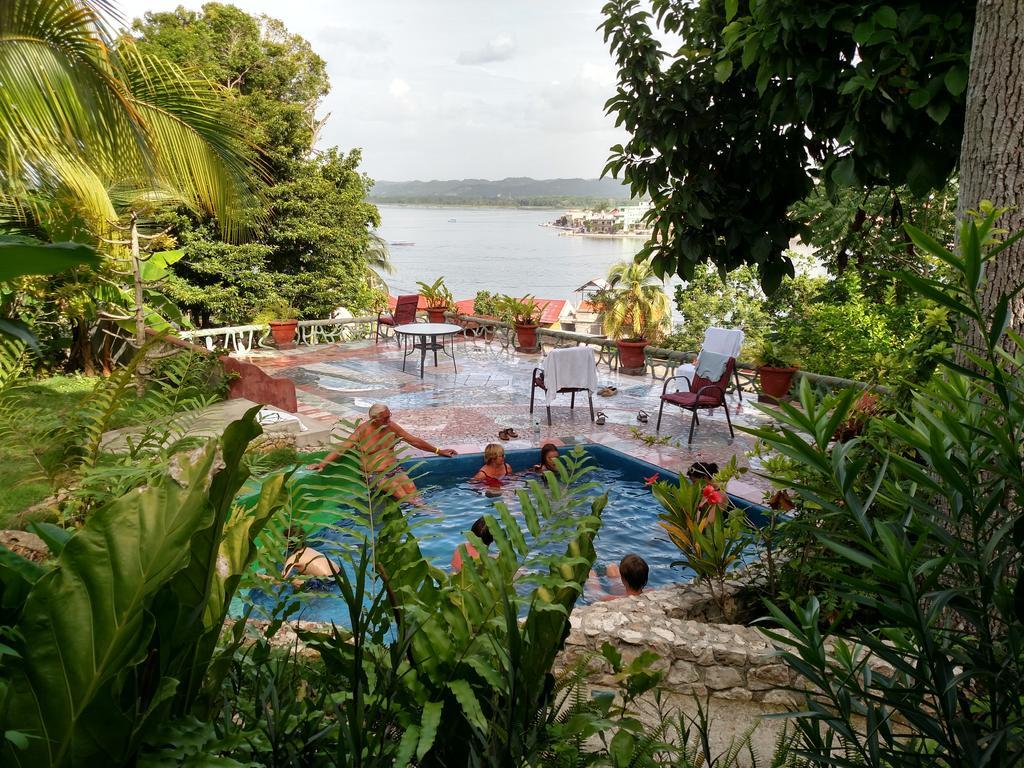 Zapote Tree Inn Flores Exteriör bild